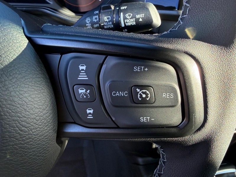 Jeep Wrangler Vehicle Full-screen Gallery Image 20