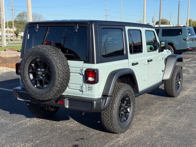 Jeep Wrangler Vehicle Full-screen Gallery Image 3