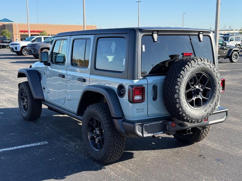 Jeep Wrangler Vehicle Full-screen Gallery Image 5