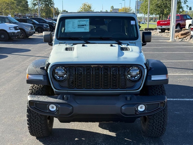 Jeep Wrangler Vehicle Full-screen Gallery Image 9