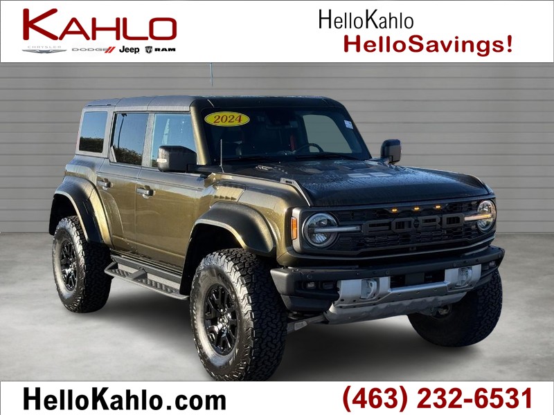 Ford Bronco Vehicle Full-screen Gallery Image 01