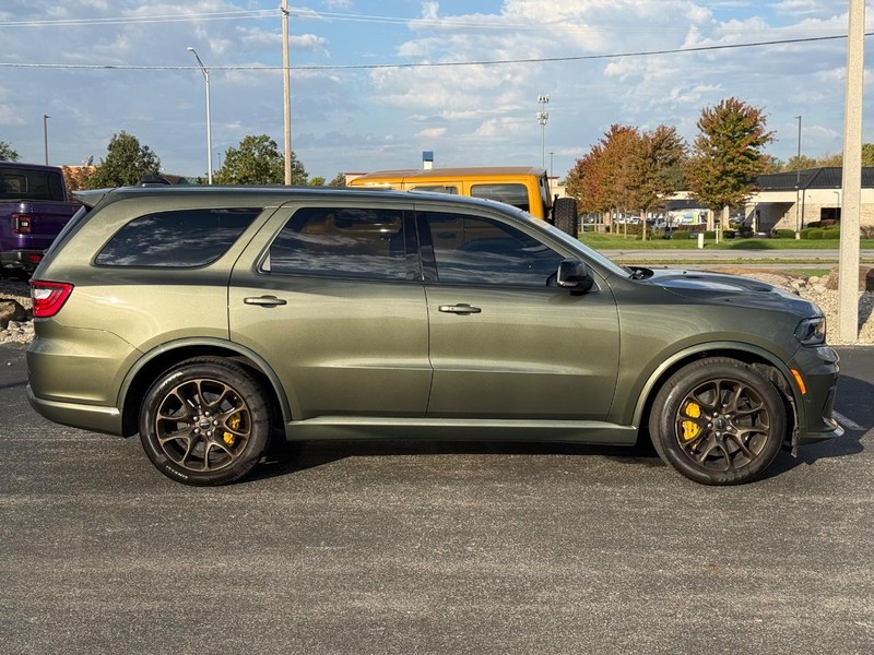 Dodge Durango Vehicle Full-screen Gallery Image 2