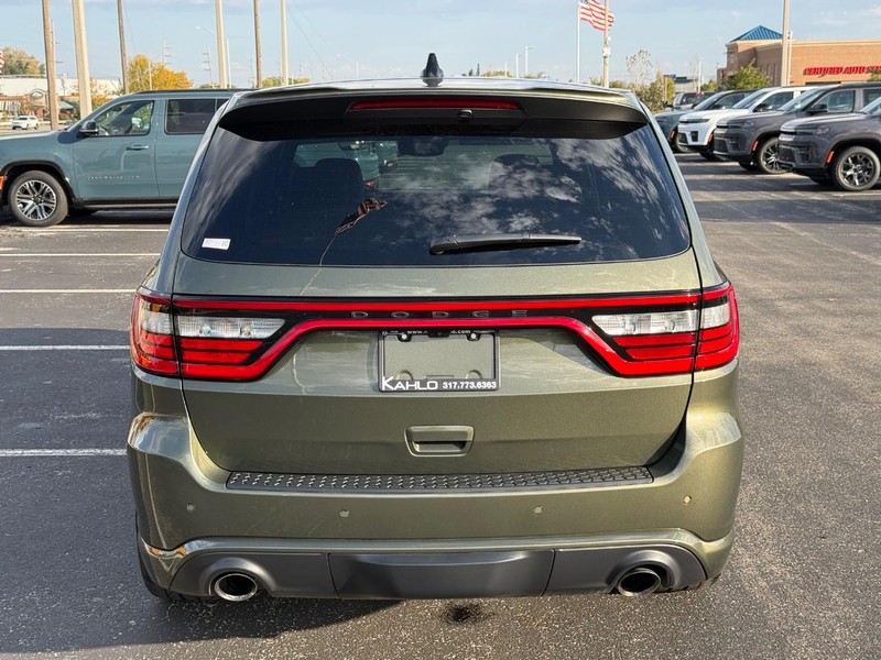 Dodge Durango Vehicle Full-screen Gallery Image 4