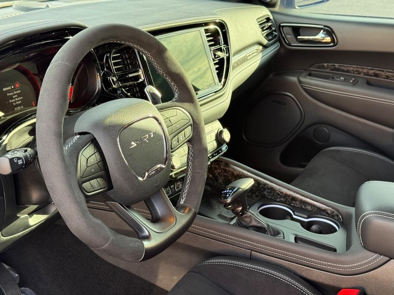 Dodge Durango Vehicle Full-screen Gallery Image 21