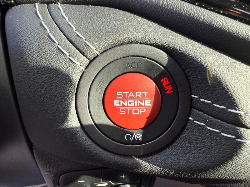 Dodge Durango Vehicle Full-screen Gallery Image 24