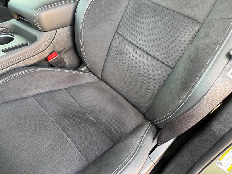 Dodge Durango Vehicle Full-screen Gallery Image 34