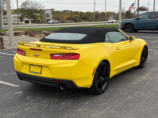 Chevrolet Camaro Vehicle Full-screen Gallery Image 03