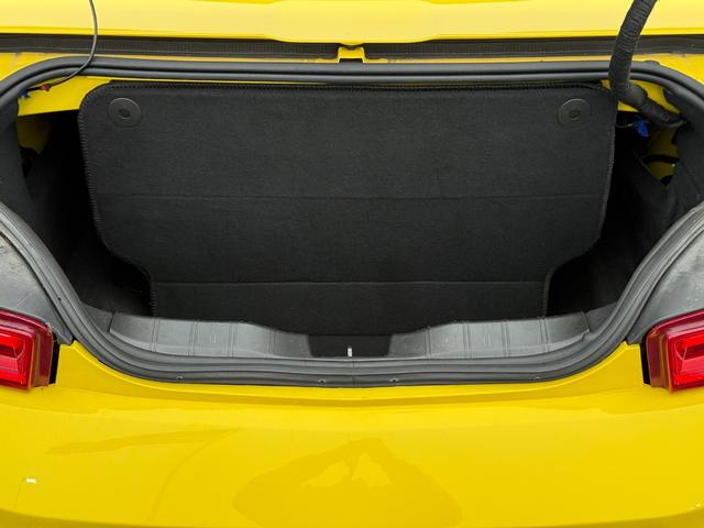 Chevrolet Camaro Vehicle Full-screen Gallery Image 07