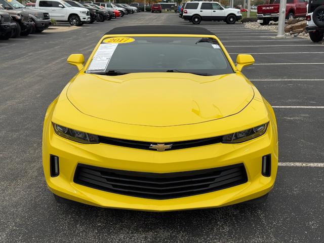 Chevrolet Camaro Vehicle Full-screen Gallery Image 09