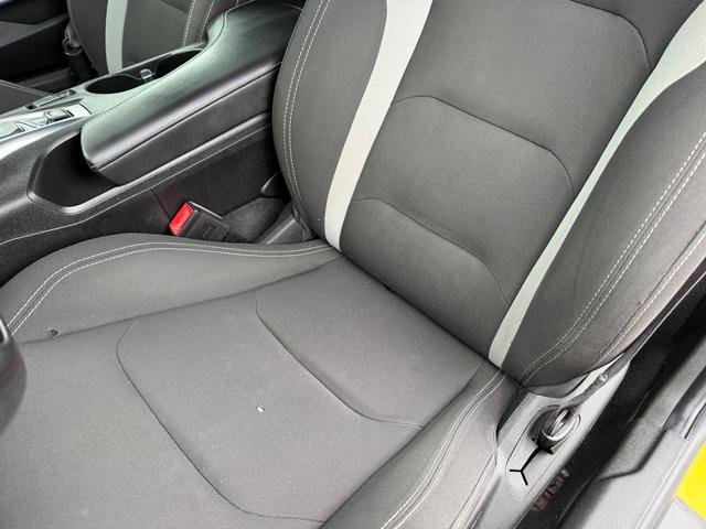 Chevrolet Camaro Vehicle Full-screen Gallery Image 29