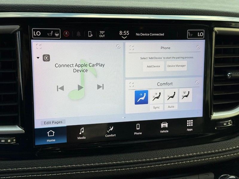Chrysler Pacifica Vehicle Full-screen Gallery Image 25