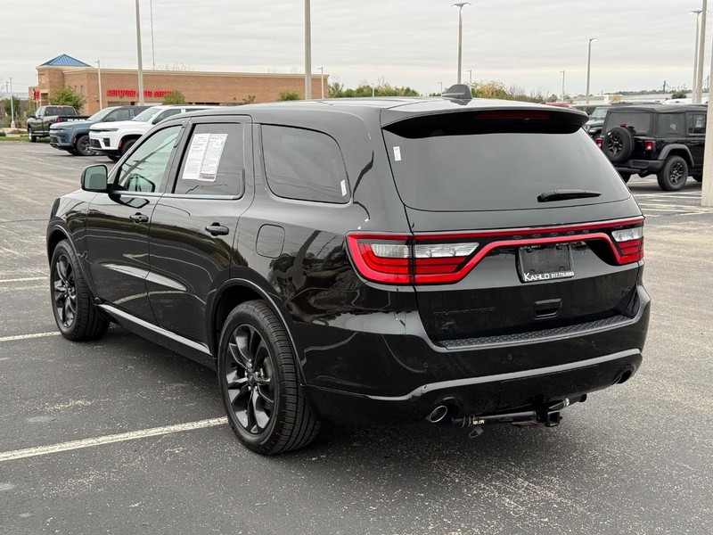 Dodge Durango Vehicle Full-screen Gallery Image 05