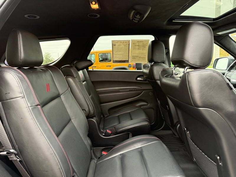 Dodge Durango Vehicle Full-screen Gallery Image 11