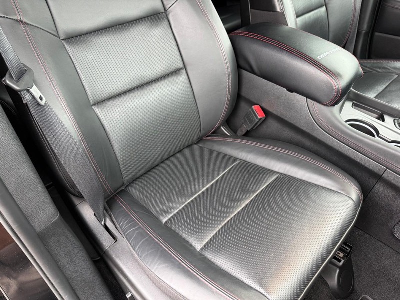 Dodge Durango Vehicle Full-screen Gallery Image 18