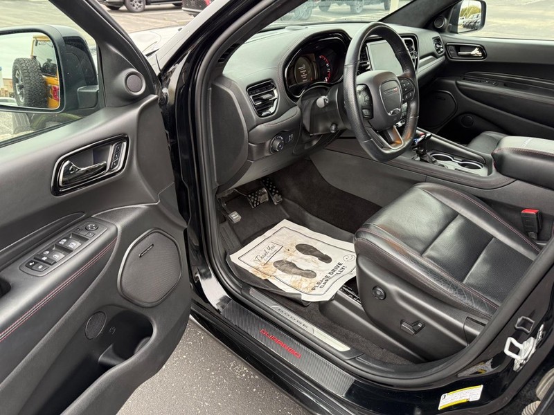 Dodge Durango Vehicle Full-screen Gallery Image 19