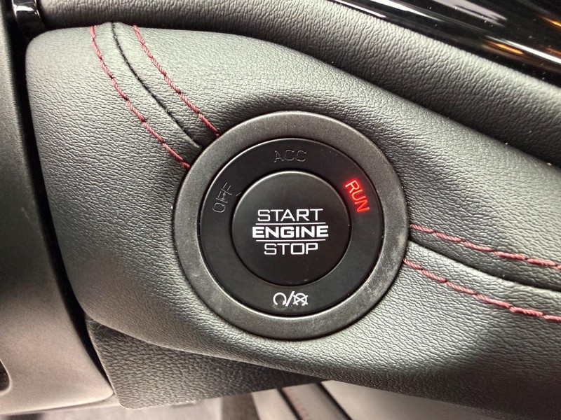 Dodge Durango Vehicle Full-screen Gallery Image 24