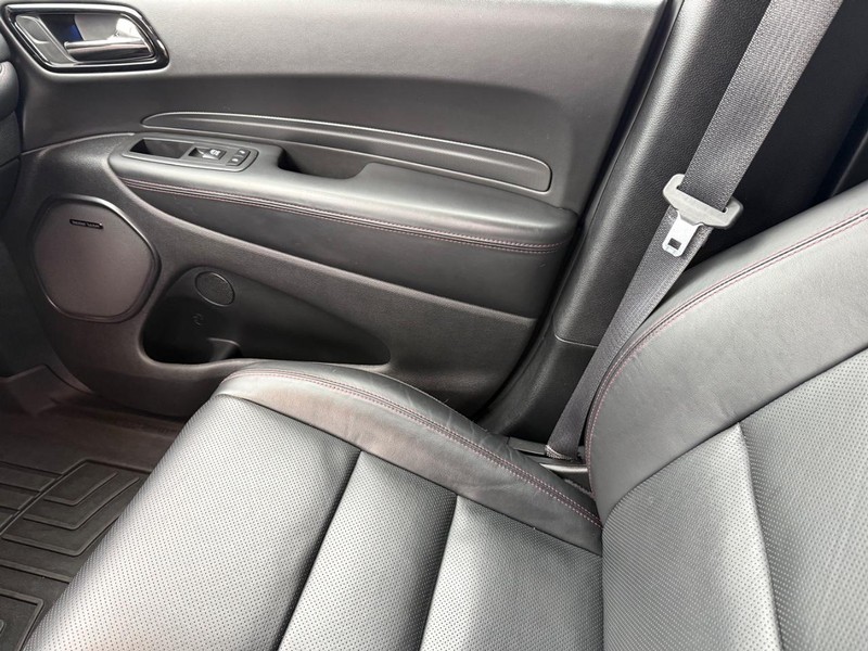 Dodge Durango Vehicle Full-screen Gallery Image 30