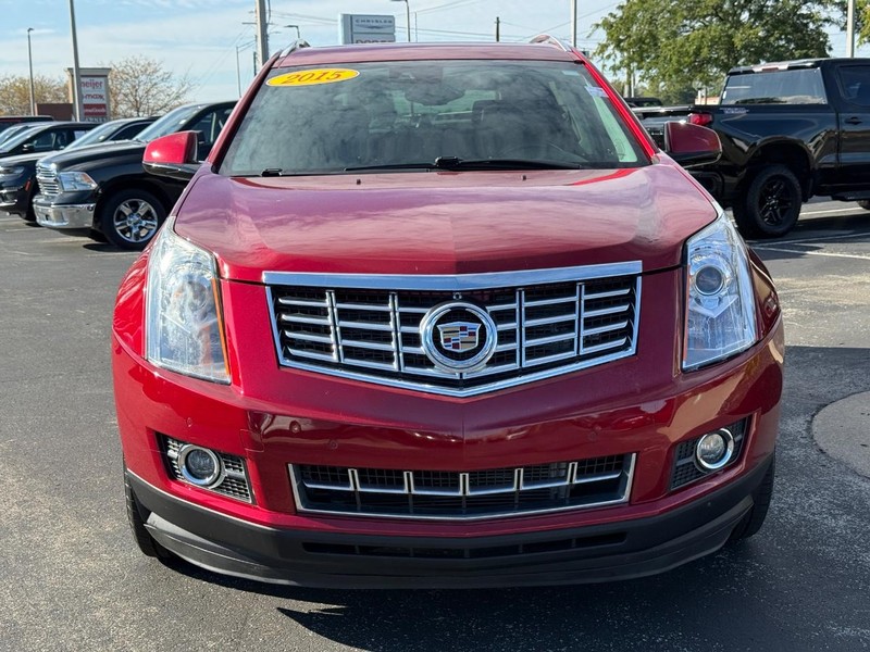 Cadillac SRX Vehicle Full-screen Gallery Image 09