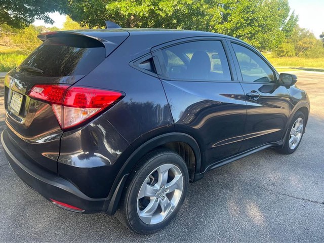 Honda HR-V Vehicle Full-screen Gallery Image 02