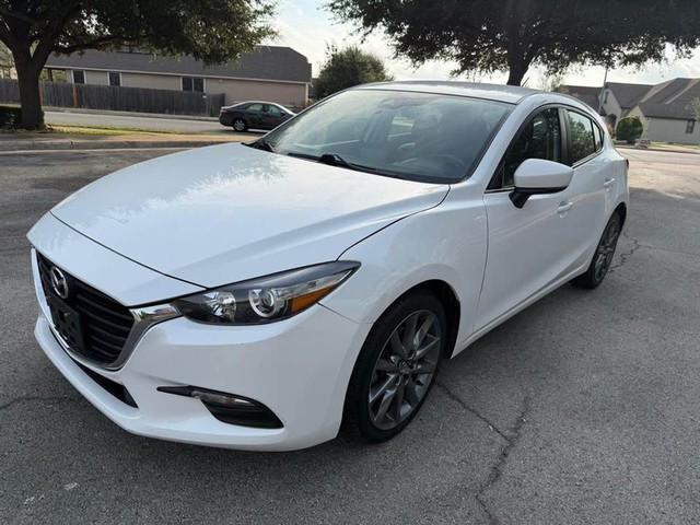 Mazda Mazda3 Hatchback Vehicle Full-screen Gallery Image 02