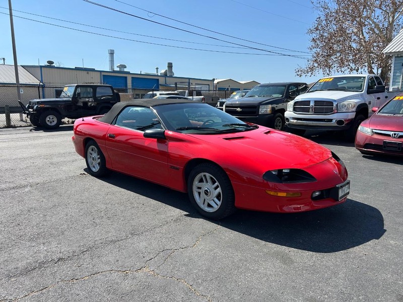 Chevrolet Camaro Vehicle Full-screen Gallery Image 02