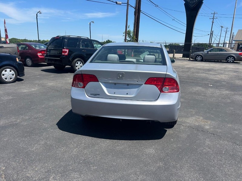 Honda Civic Sedan Vehicle Full-screen Gallery Image 03