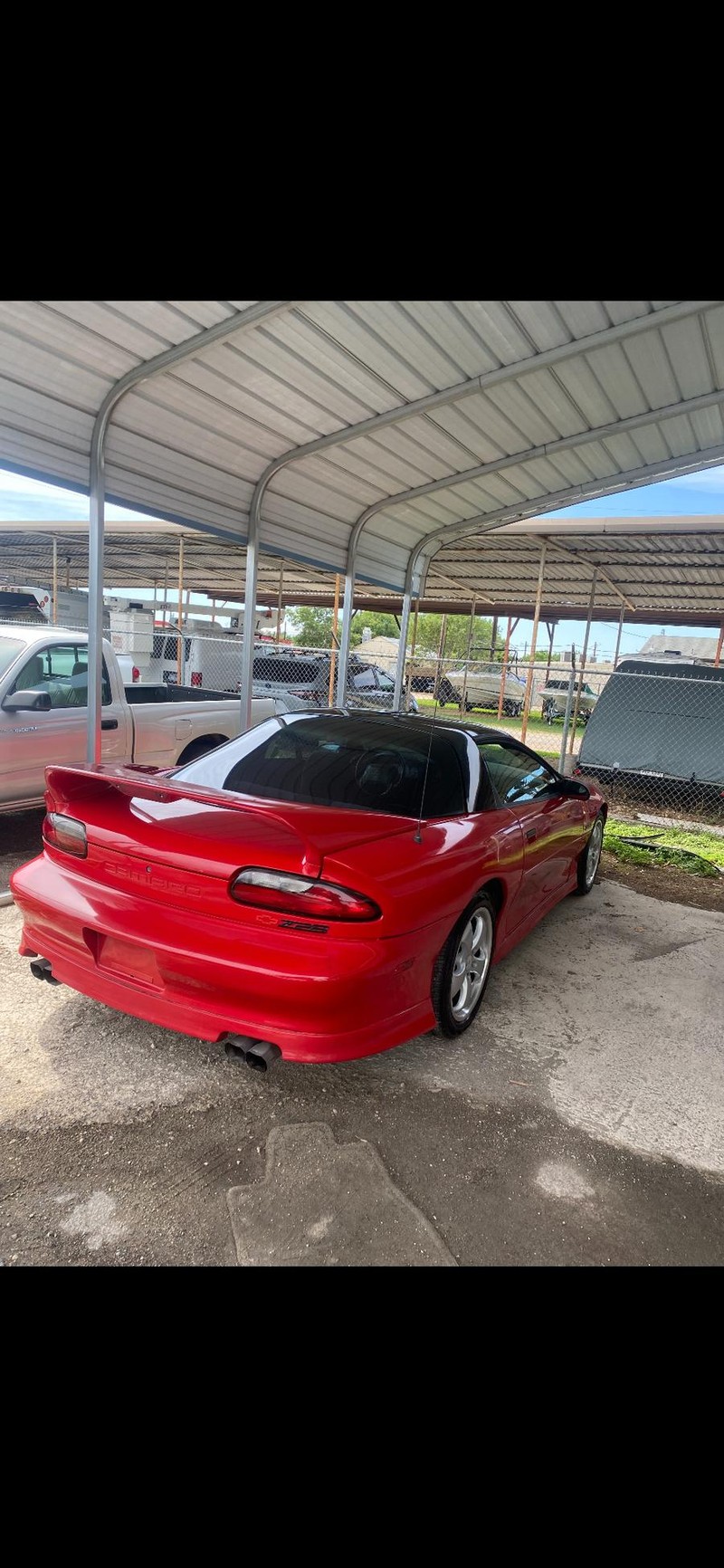 Chevrolet Camaro Vehicle Full-screen Gallery Image 04