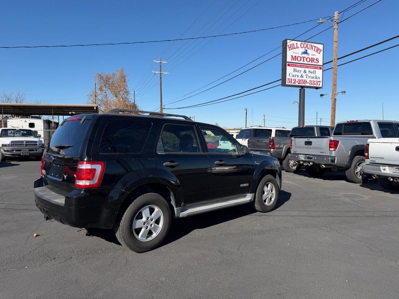 Ford Escape Vehicle Full-screen Gallery Image 02