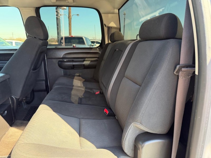 Chevrolet Silverado 1500 Vehicle Full-screen Gallery Image 04