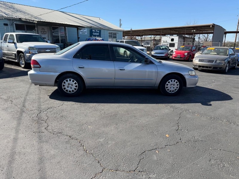 Honda Accord Sedan Vehicle Full-screen Gallery Image 02