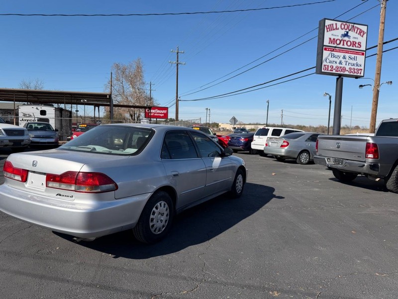 Honda Accord Sedan Vehicle Full-screen Gallery Image 03