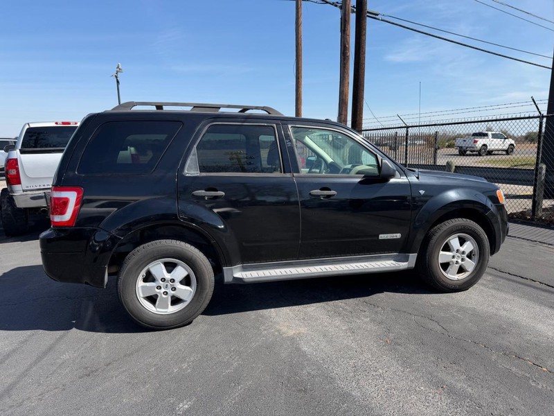 Ford Escape Vehicle Full-screen Gallery Image 02