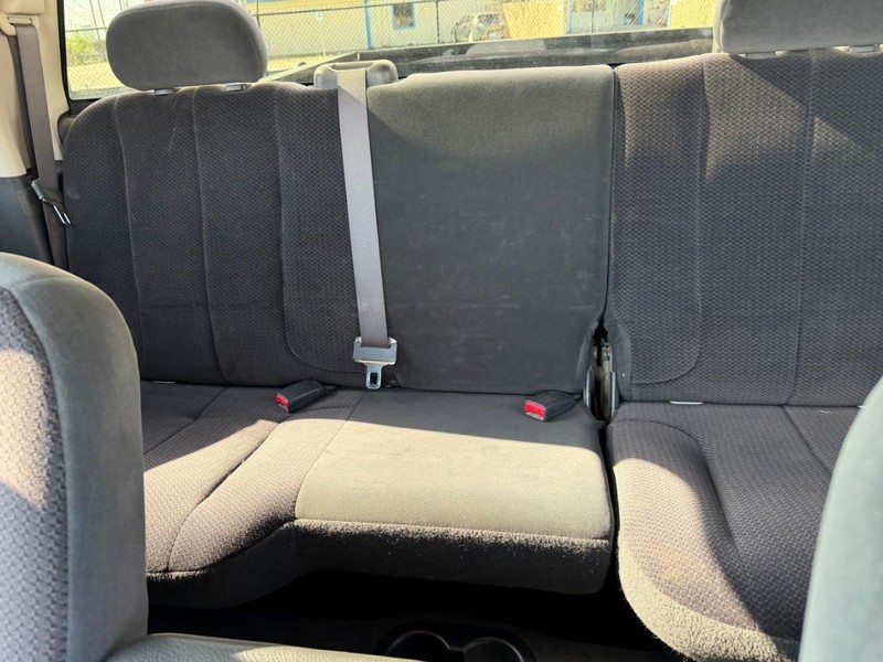 Dodge Ram 2500 Vehicle Full-screen Gallery Image 05