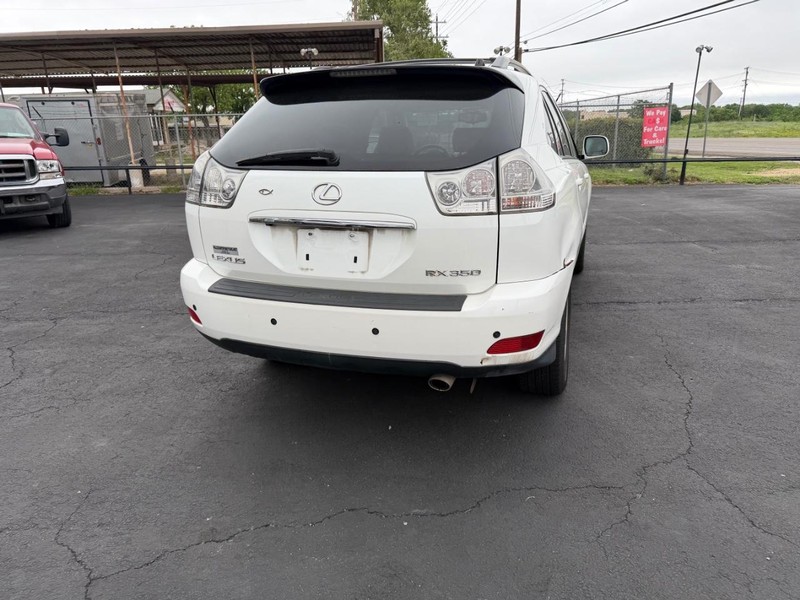 Lexus RX 350 Vehicle Full-screen Gallery Image 06