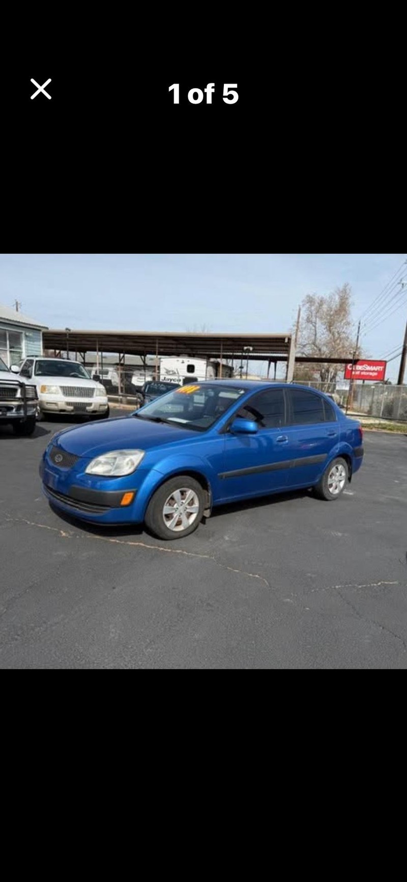 Kia Rio Vehicle Full-screen Gallery Image 05