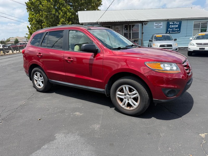 Hyundai Santa Fe Vehicle Full-screen Gallery Image 02