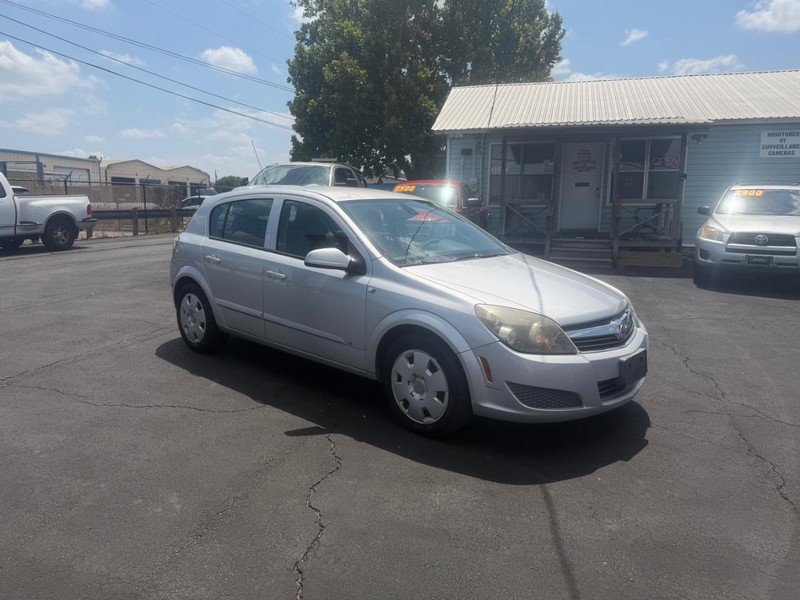 Saturn Astra Vehicle Full-screen Gallery Image 02