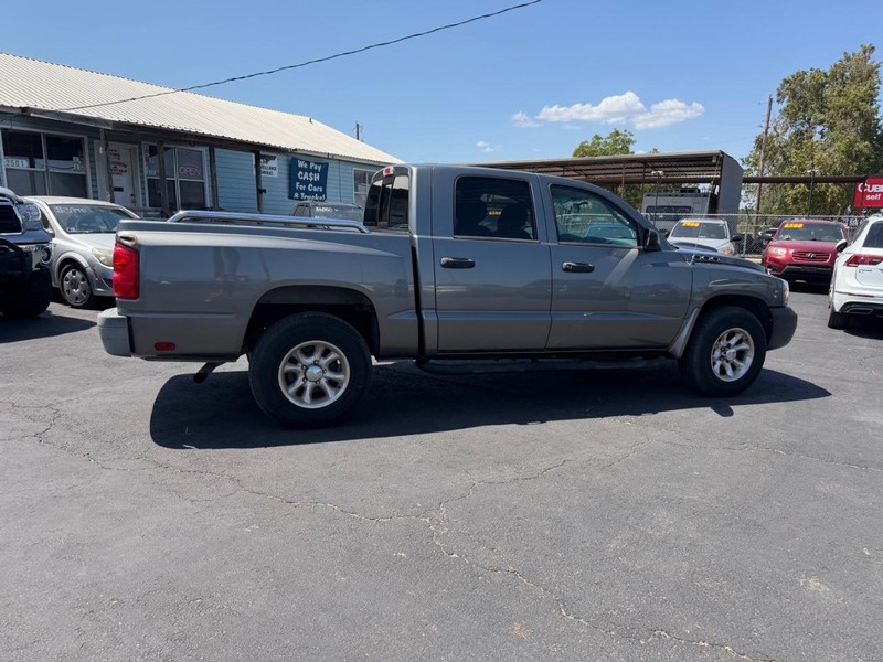 Dodge Dakota Vehicle Full-screen Gallery Image 02