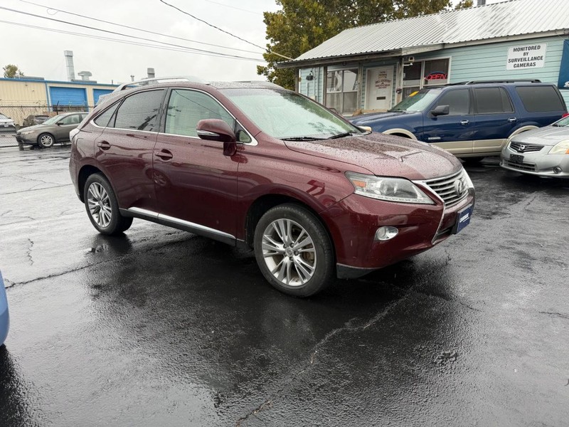 Lexus RX 350 Vehicle Full-screen Gallery Image 02