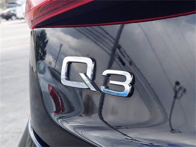 Audi Q3 Vehicle Image 28