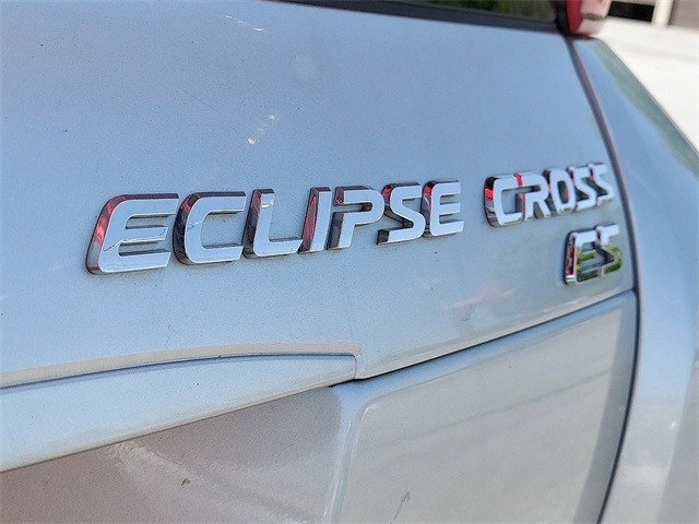Mitsubishi Eclipse Cross Vehicle Image 28