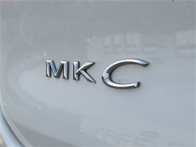 Lincoln MKC Vehicle Image 25