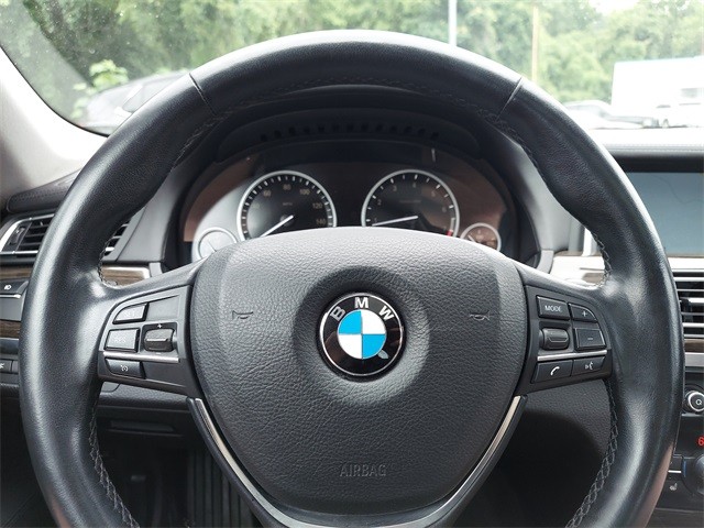 BMW 7 Series Vehicle Image 20