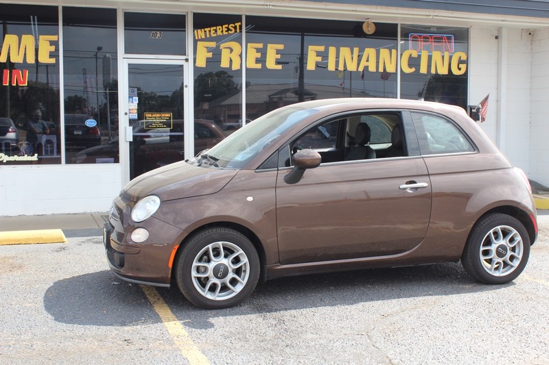 FIAT 500 Vehicle Full-screen Gallery Image 02