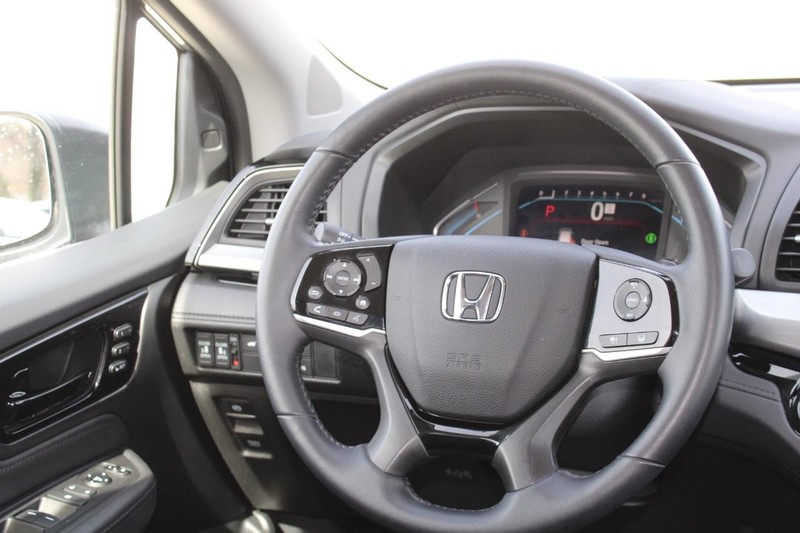 2022 Honda Odyssey Touring photo