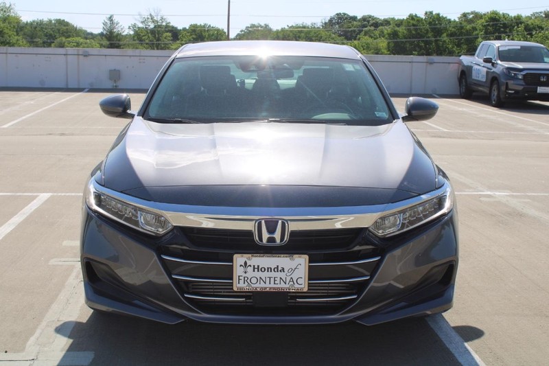 Honda Accord Sedan Vehicle Full-screen Gallery Image 08