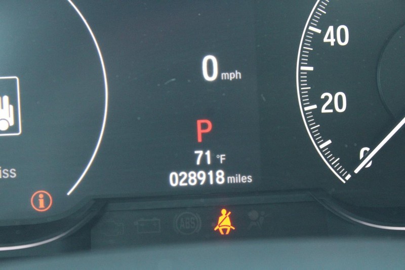 Honda Accord Sedan Vehicle Full-screen Gallery Image 19