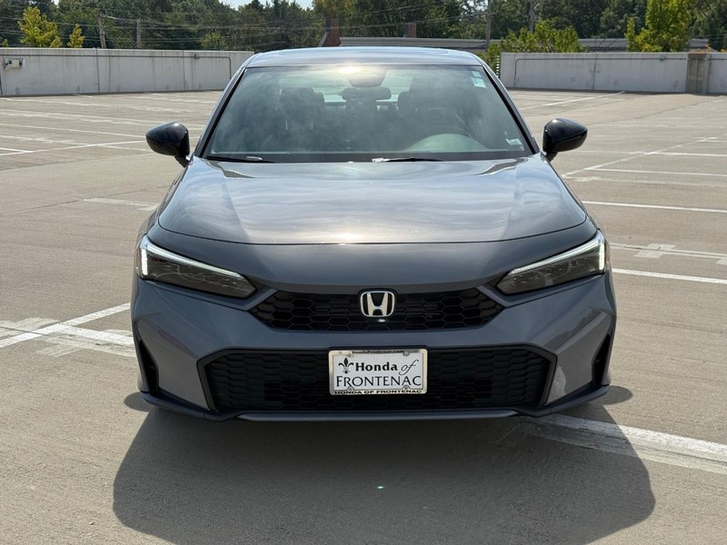 Honda Civic Sedan Hybrid Vehicle Full-screen Gallery Image 10