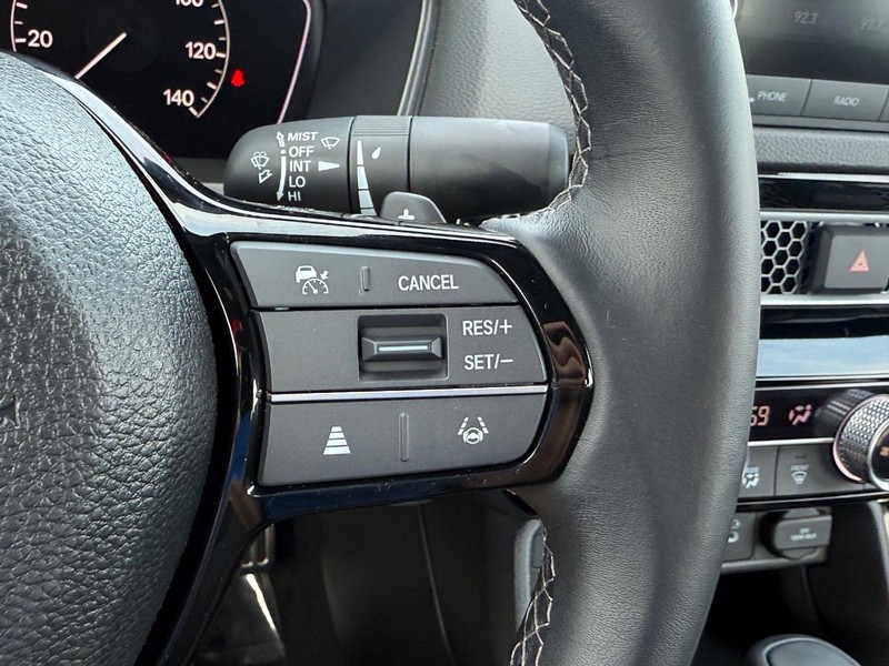 Honda Civic Sedan Hybrid Vehicle Full-screen Gallery Image 18