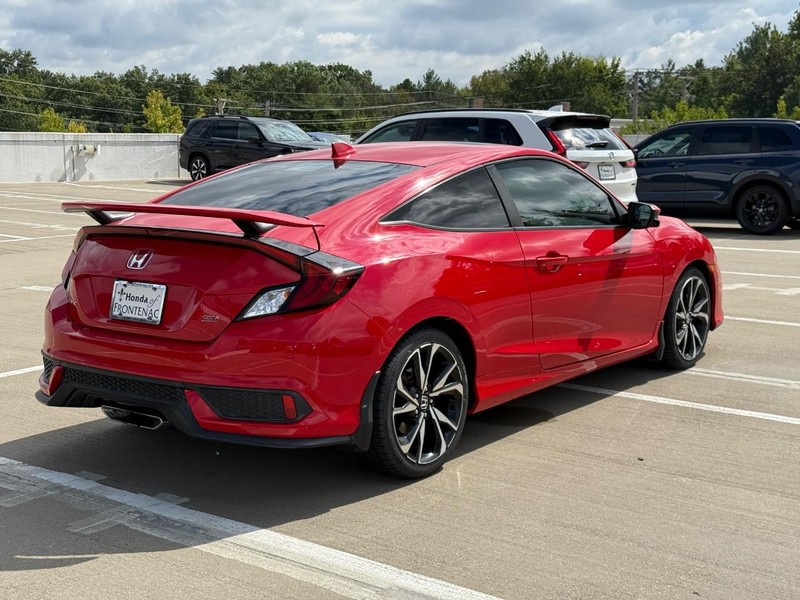 Honda Civic Si Coupe Vehicle Full-screen Gallery Image 03